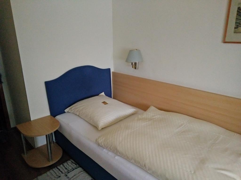 Hotel Alfa 노이 이젠부르크 객실 사진